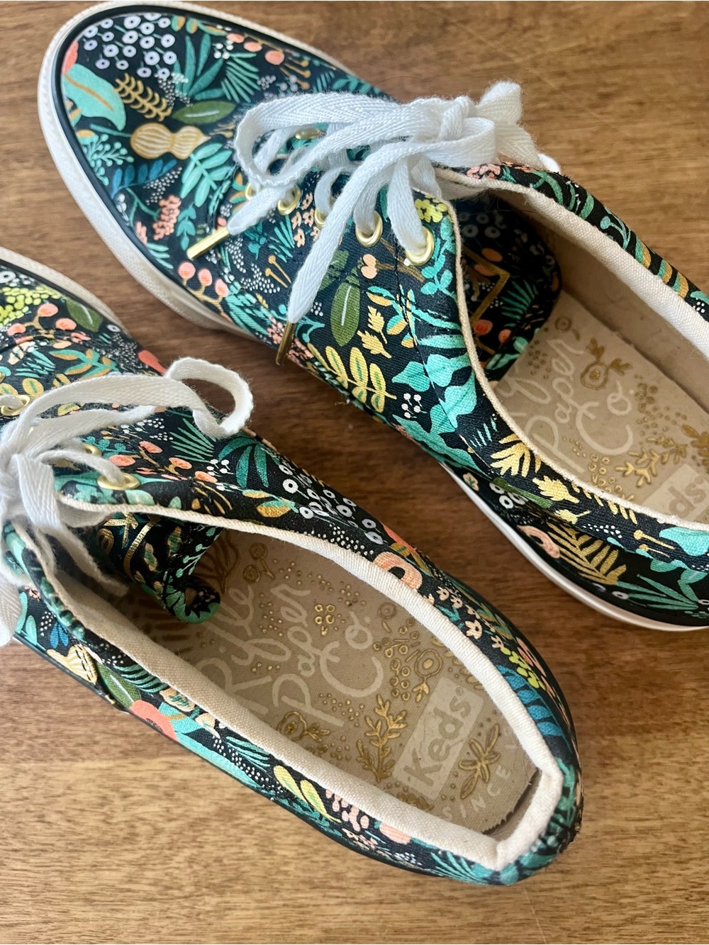Rifle Paper Co. Keds Black Floral Canvas Sneakers 6.5 Boho Grandmacore Fairycore - Picture 5 of 9